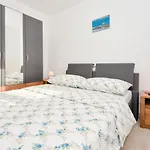 Magis-1 By Interhome Lejlighed Maslenica