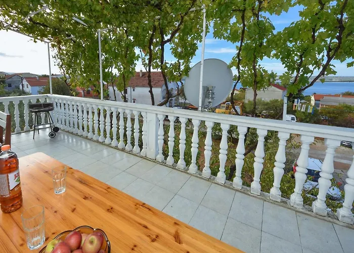 Magis-1 By Interhome Apartman Maslenica