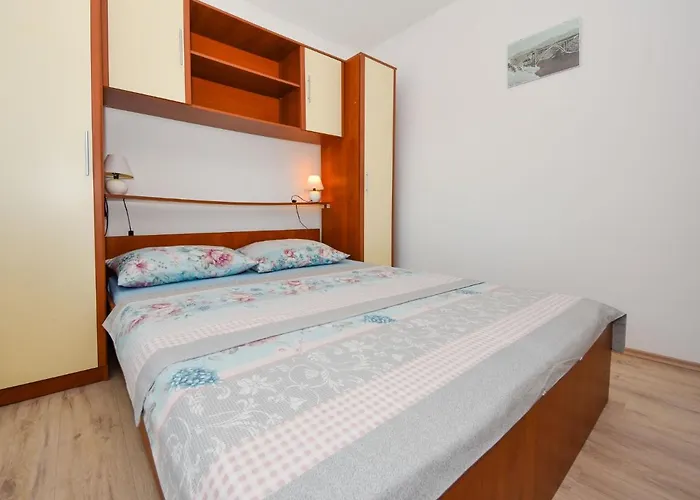 Magis-1 By Interhome * Maslenica